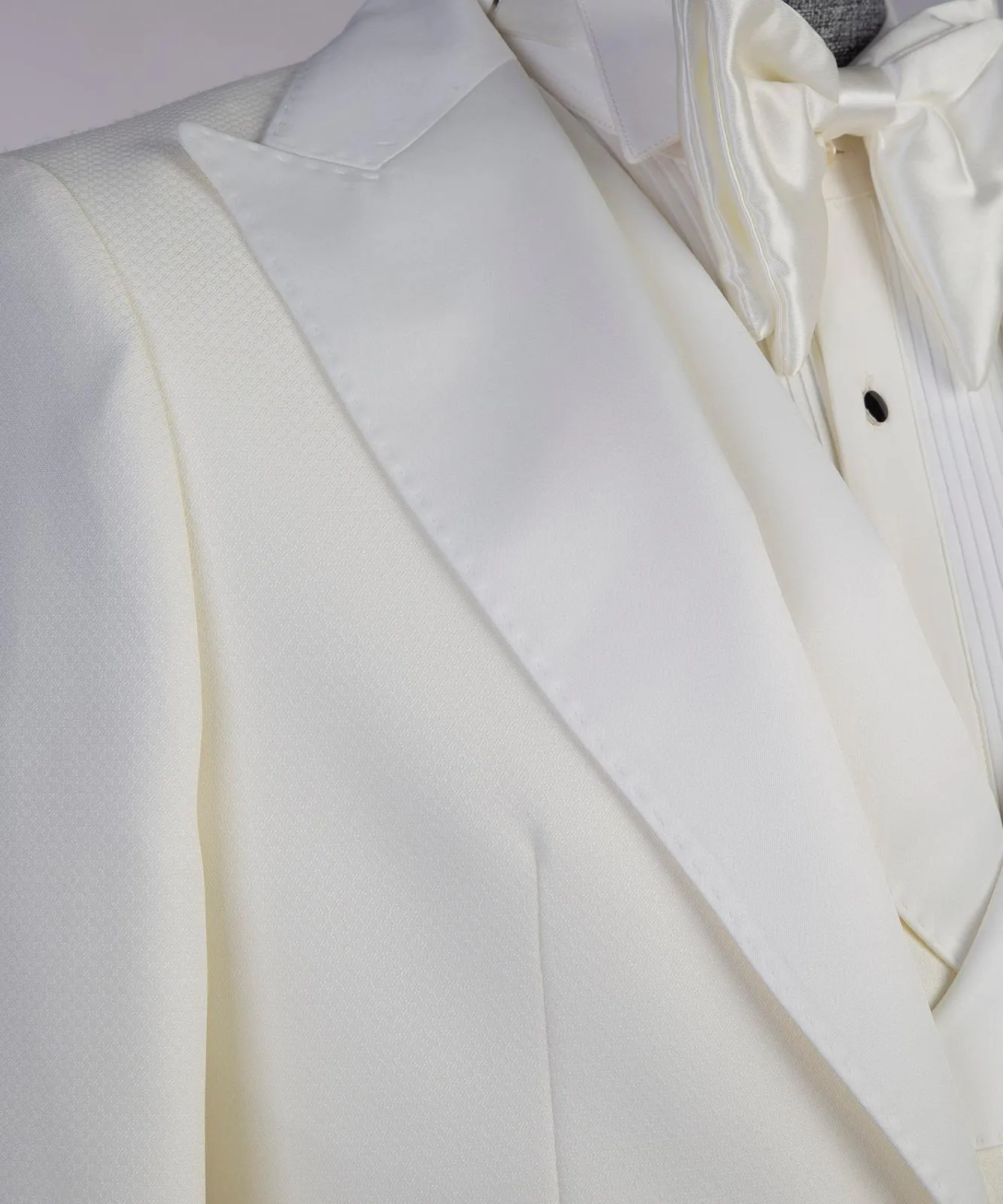 Cream cambridge tuxedo suit